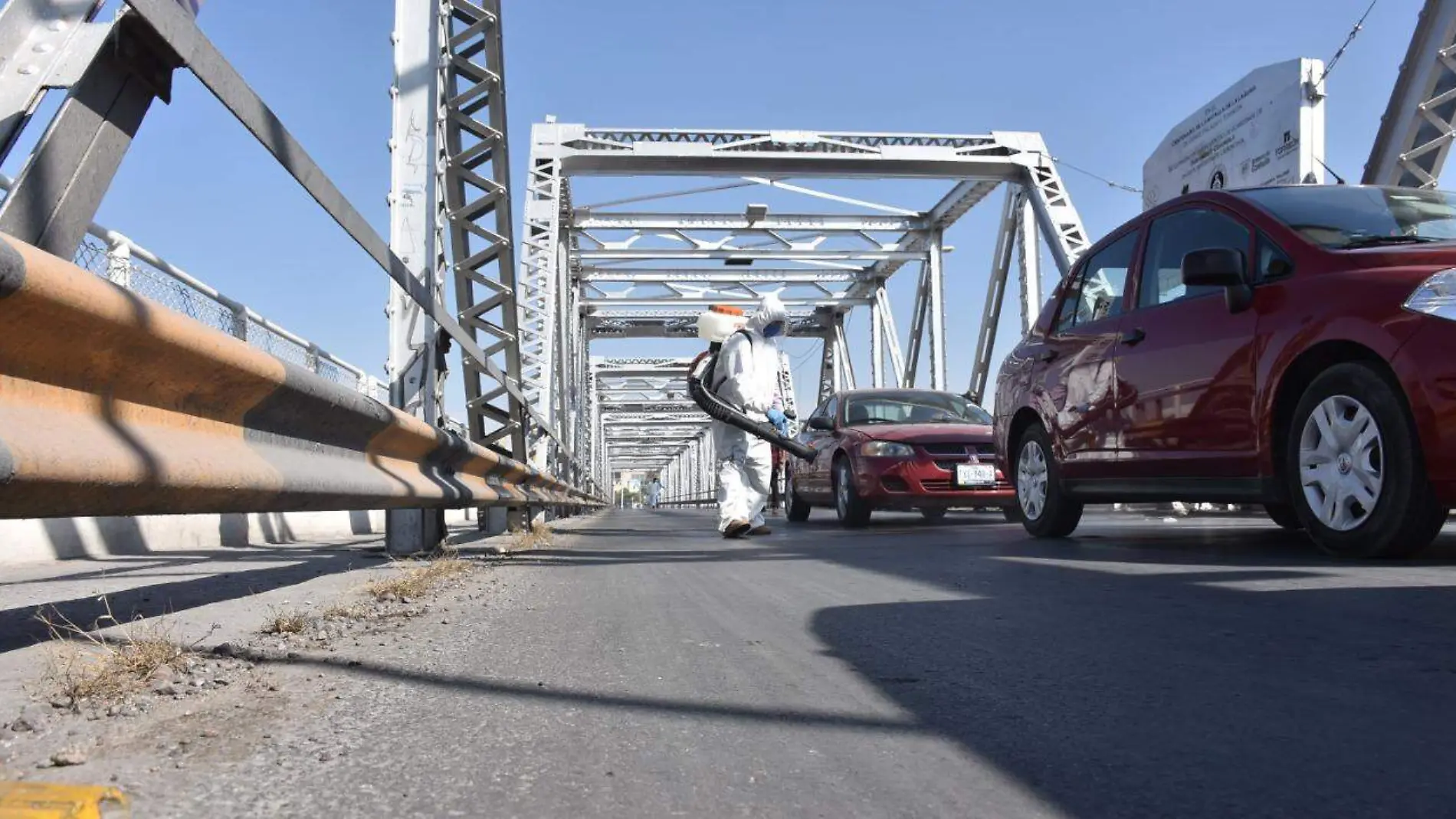 Envía Marina Vitela Sanitizar infraestructura urbana y puente